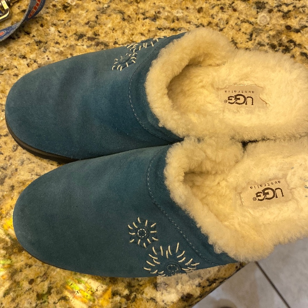 Ugg teal slipper/ clogs size 9